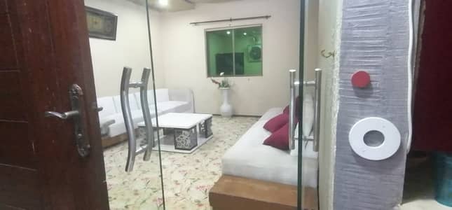 Ground floor portion excellent condition without owner