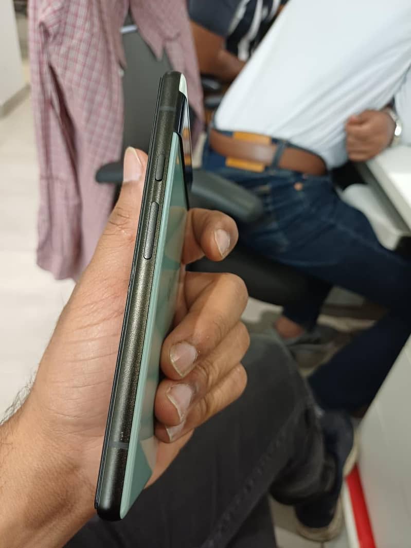 Google Pixel 6A 1