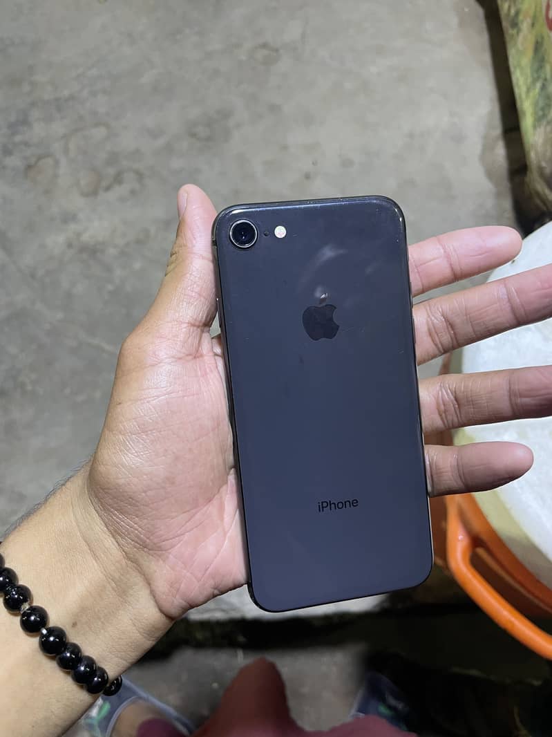 Apple iPhone 8 0
