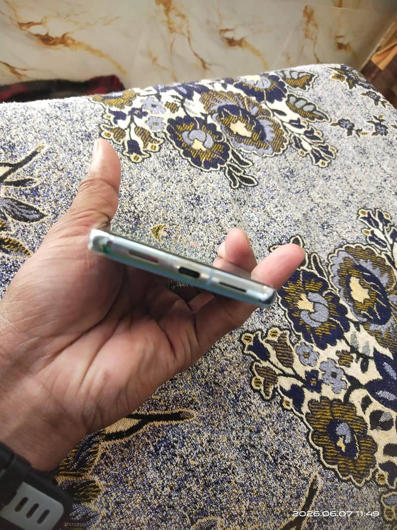 Google Pixel 8 Pro 1