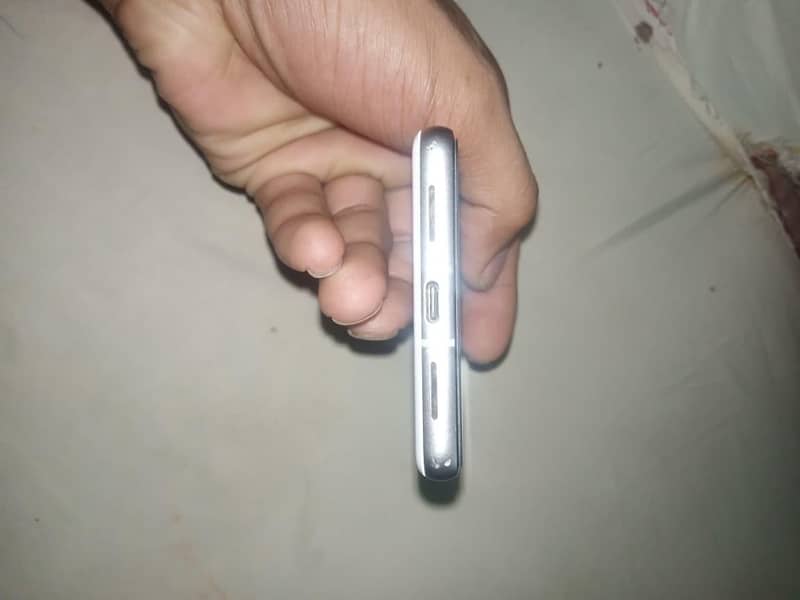 Google Pixel 7 4
