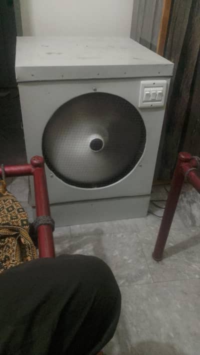 coller available in 10 by 10 condition