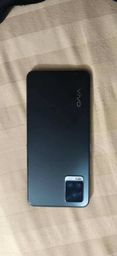Vivo V25