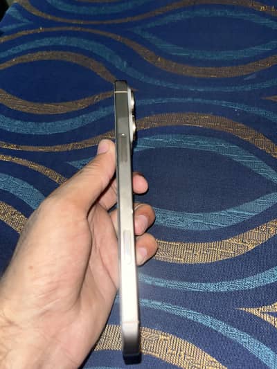 Apple iPhone 16 Pro Max jv
