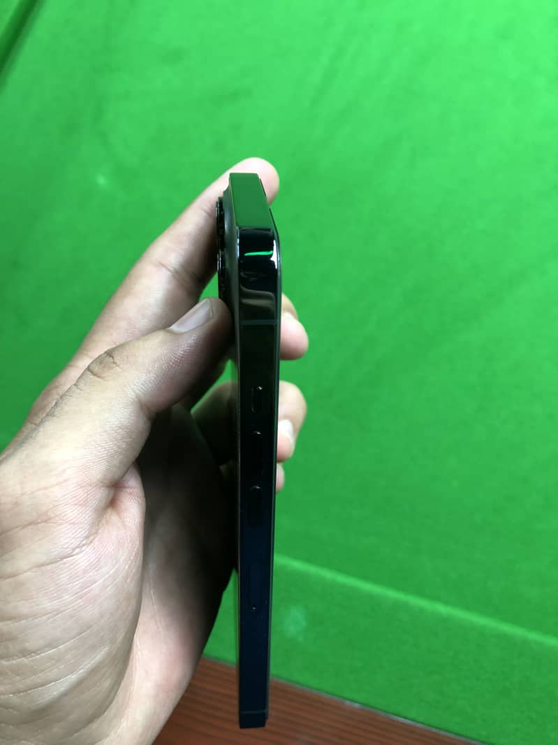 iPhone 13pro 2