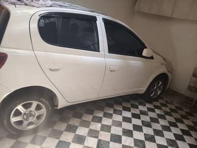 Toyota Vitz 2004