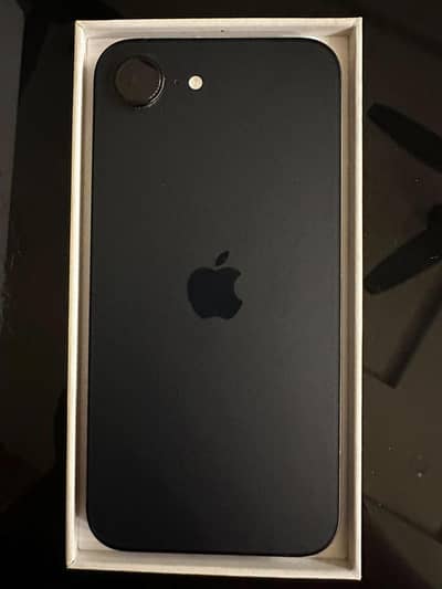 Apple iPhone 16e