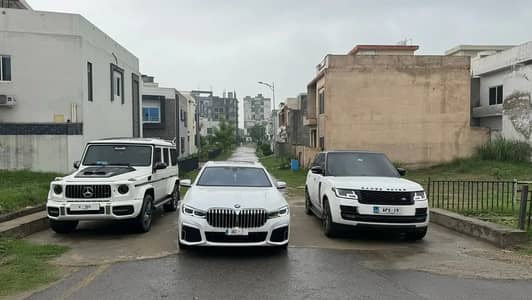 Rent A Car Rental Rolls Royce Prado TX Range Rover G-Wagon Marcedes V8