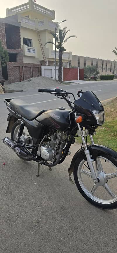 | Suzuki | GD 110S | Model 2023 | Condition 10/10 |