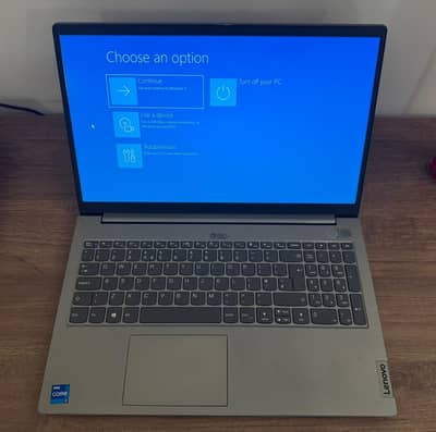 Lenovo ThinkBook 15.4” 11 th i7-1165G7 @ 2.80GHz 16GB RAM 512GB SSD O