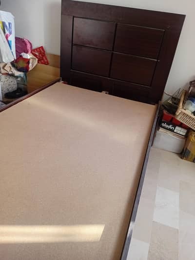 2 single beds with mattress