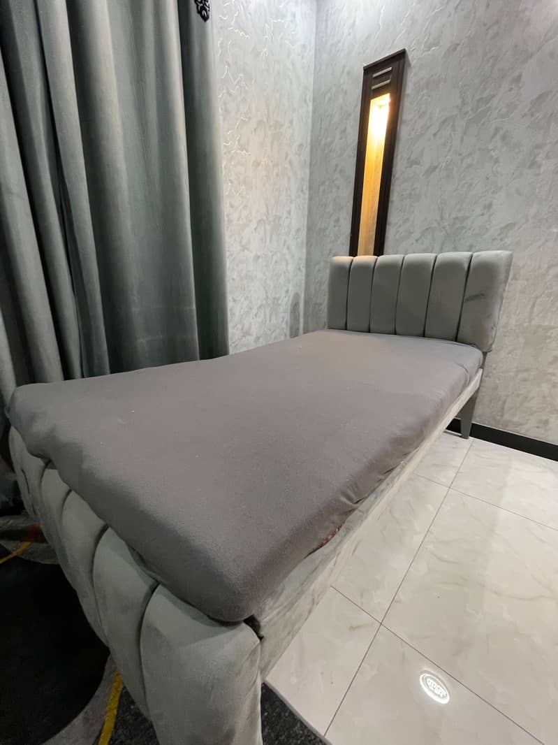 2 single bed 1