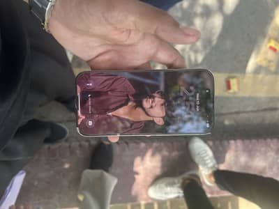 Apple iPhone 16 Pro jv