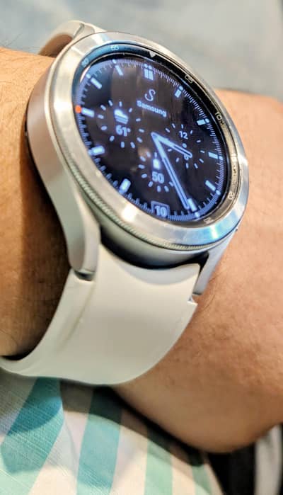 Samsung Galaxy watch 4 classic