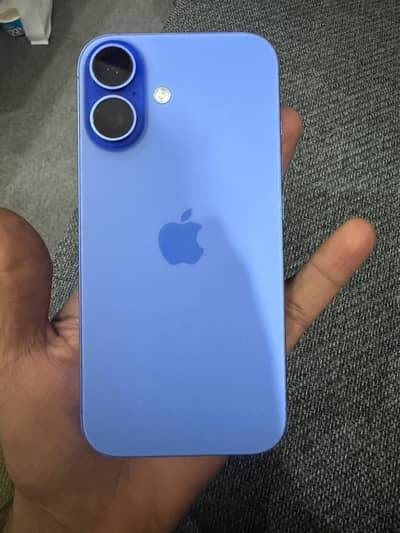 Apple iPhone 16
