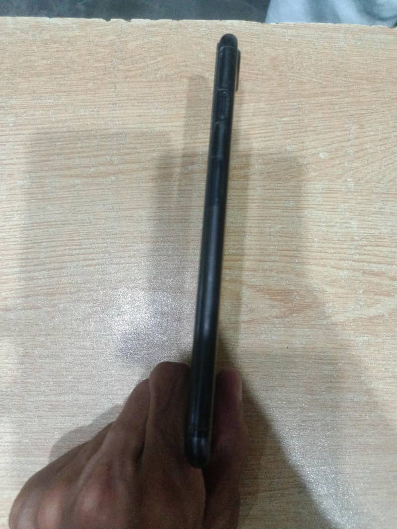 Apple iPhone 7 Plus 3