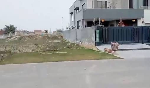 Plot No-806 Block Z - 20 Marla Plot On Top Location of Phase 7 DHA Lahore For Urgent Sale