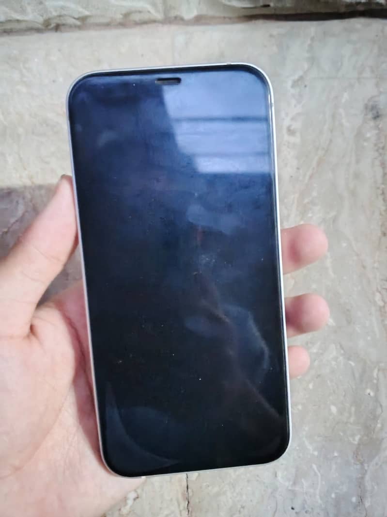 Apple iPhone 12 mini 4