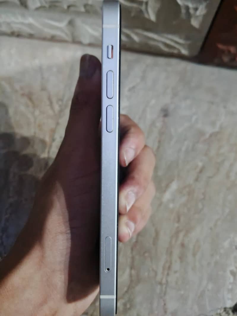Apple iPhone 12 mini 5