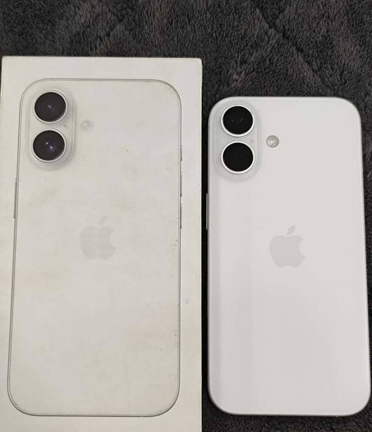Apple iPhone 16 0