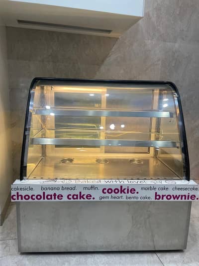Cake display