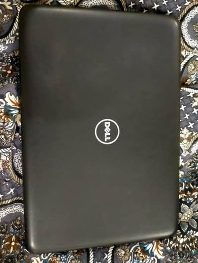 Dell Latitude 3180 4GB RAM 128GB SSD SSD  3.5 Hours Battery Backup