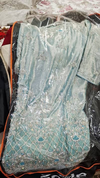 Bueautiful dresses for sale almoat new