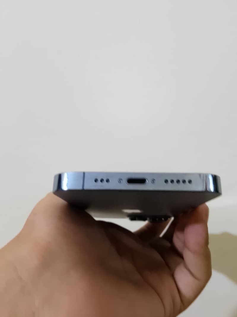 Apple iPhone 13 Pro 1