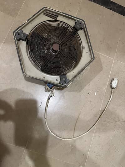 Kitchen Exhaust Metal 12”