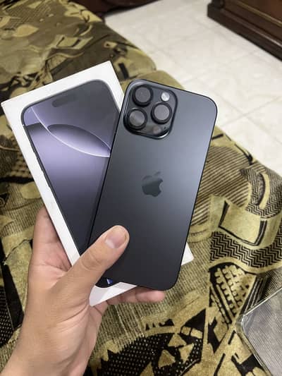 Apple iPhone 16 Pro Max