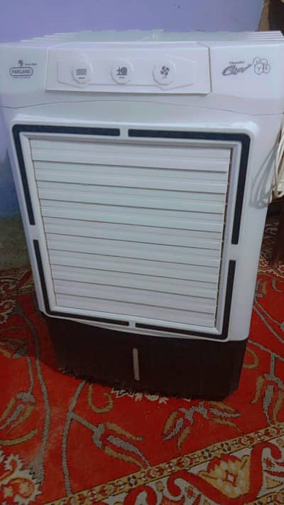 Ye air coller abhi new lea ha 1 month use hua new gunine condition me