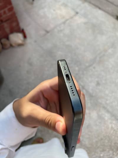 Apple iPhone 15 Pro