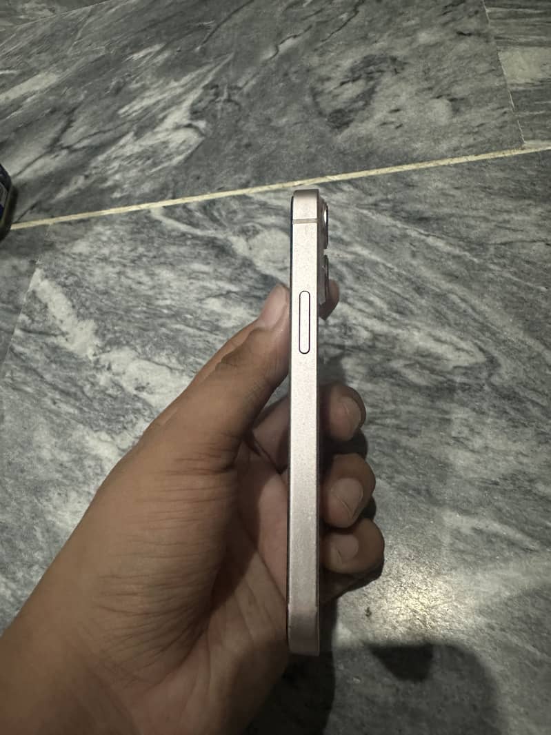 Apple iPhone 13 mini 1