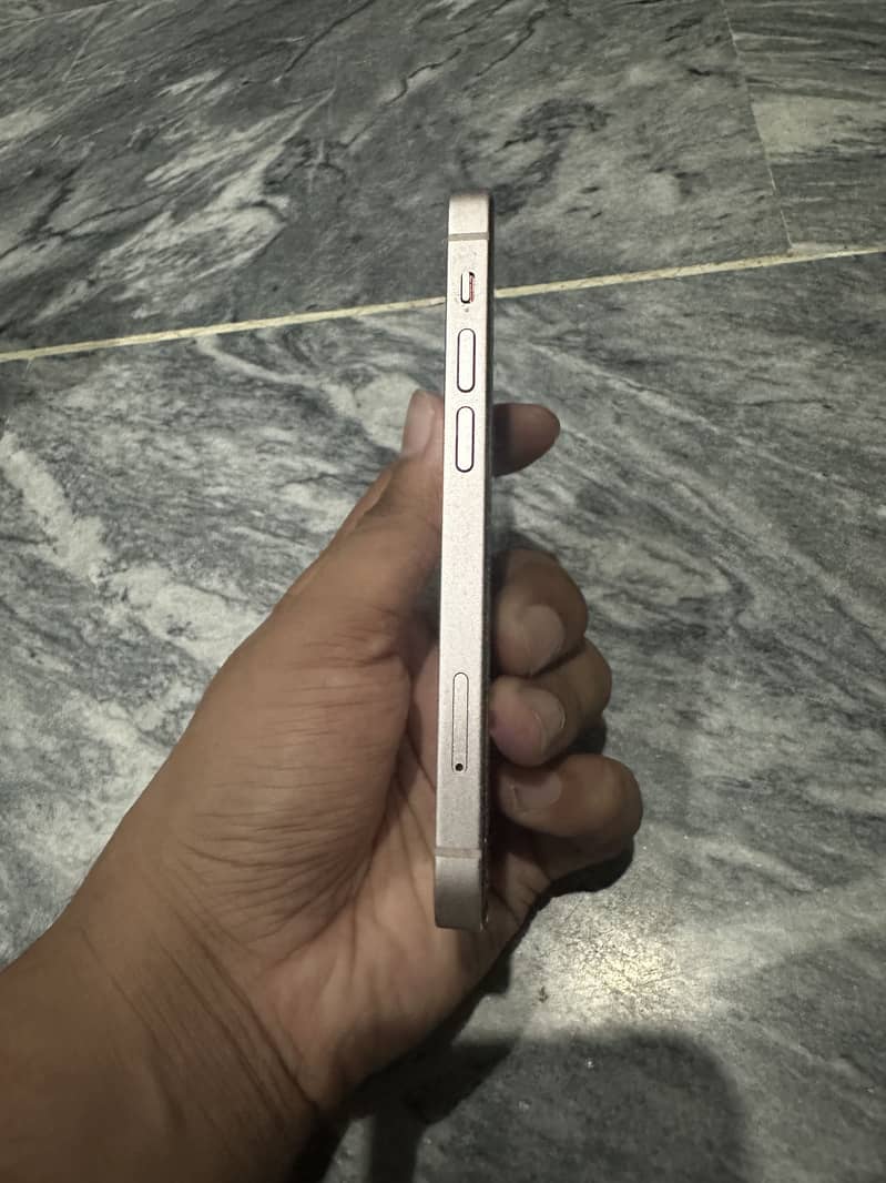 Apple iPhone 13 mini 2