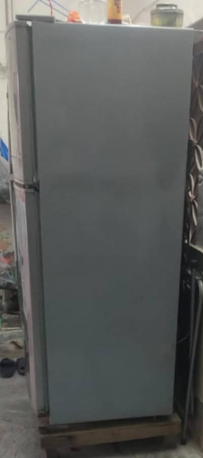 Dawlance fridge urgent sale