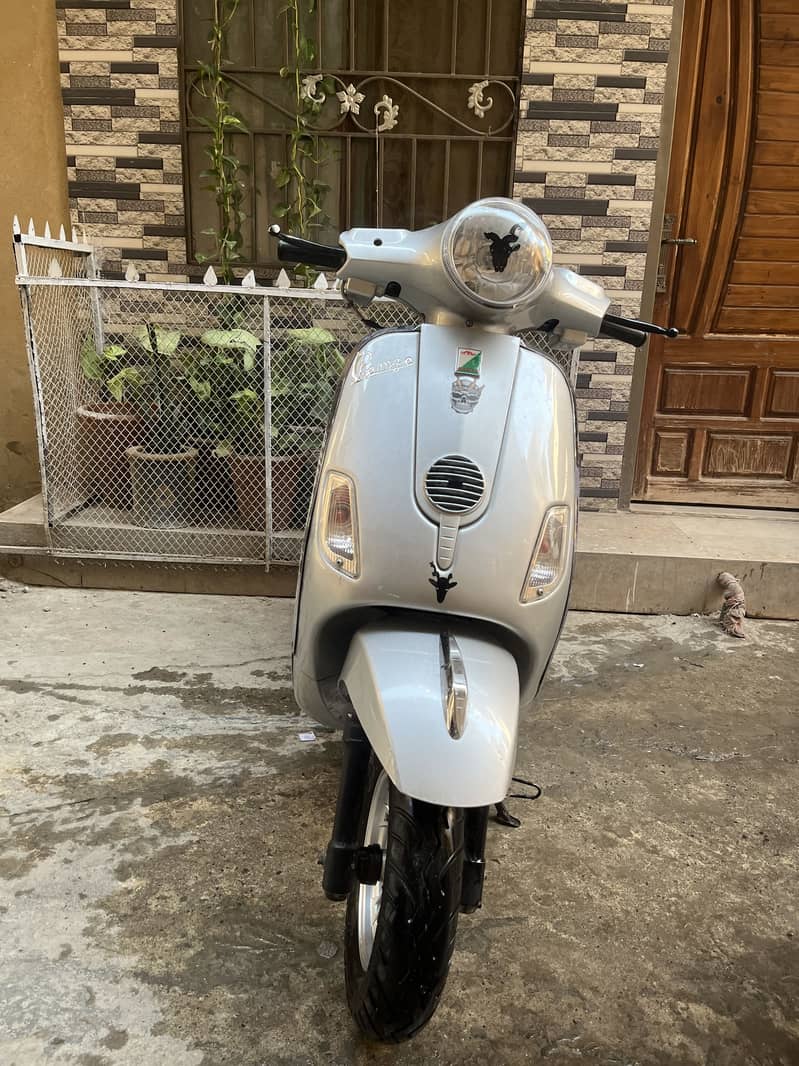 SCOOTY 0