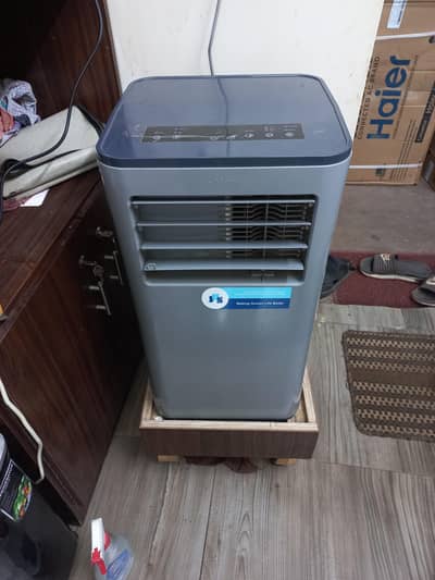 QATER 2022 AC PORTABLE GOOD CONDITION