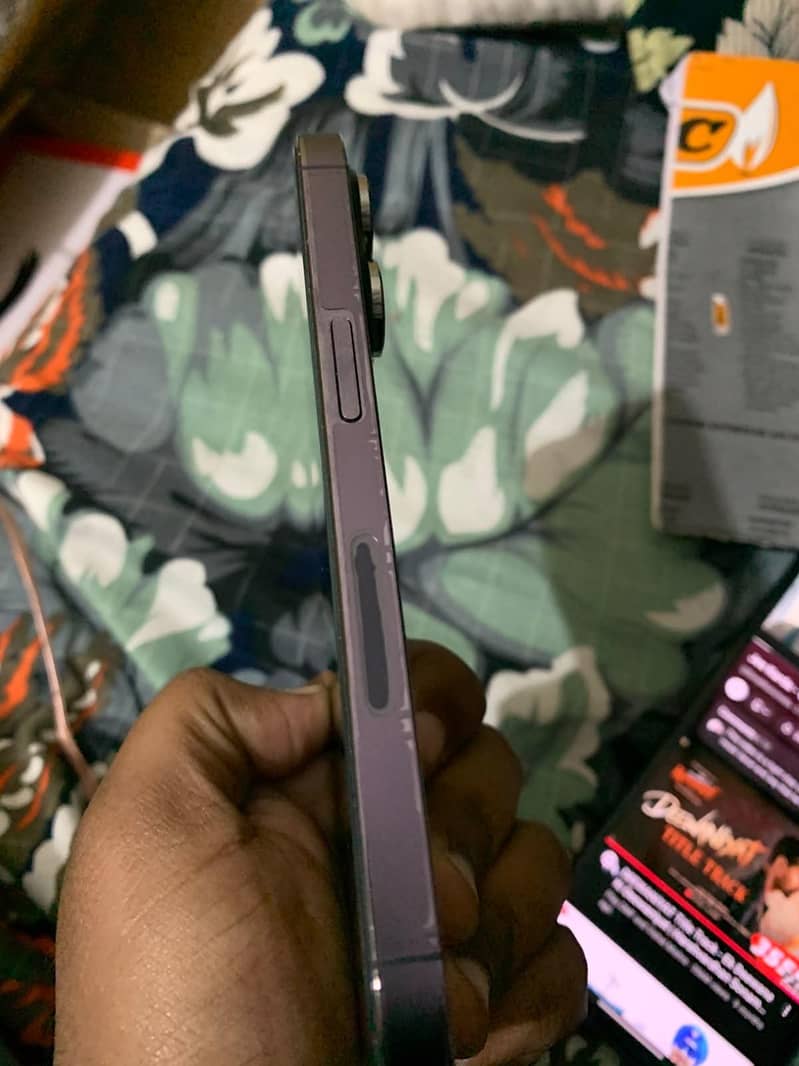 Apple iPhone 14 Pro 4