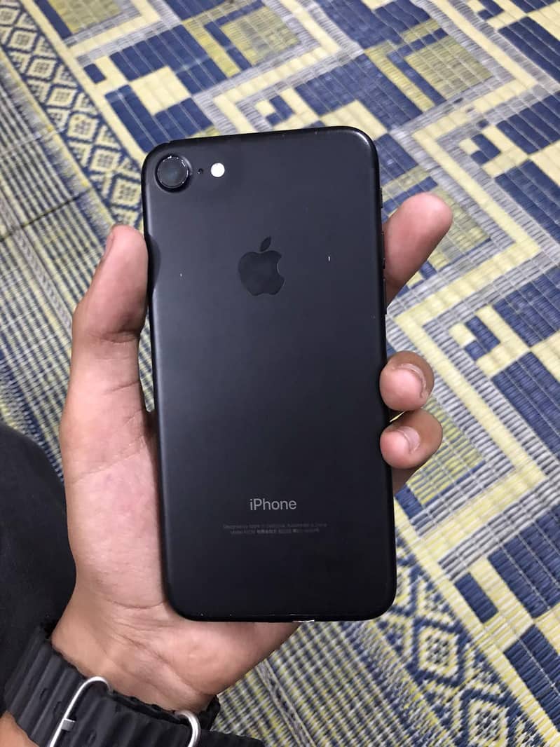 Apple iPhone 7 9