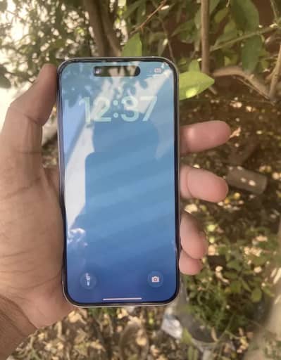 Apple iPhone 15