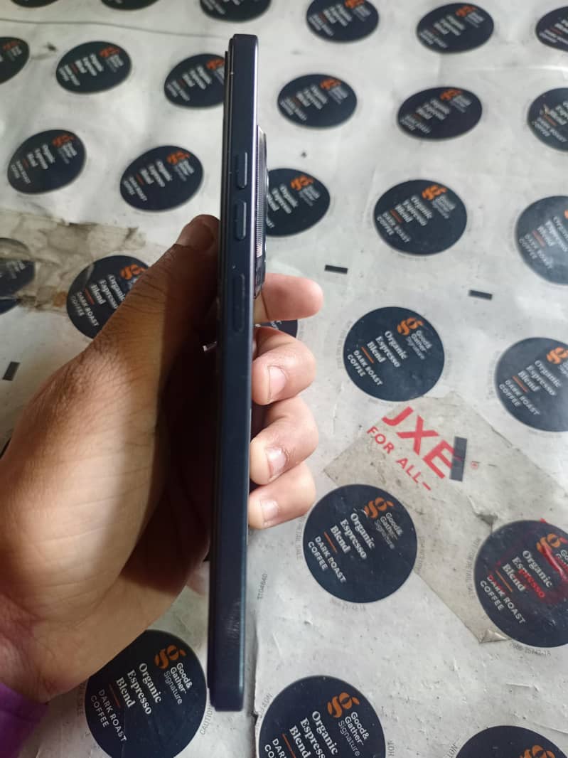 Tecno Spark 30 3