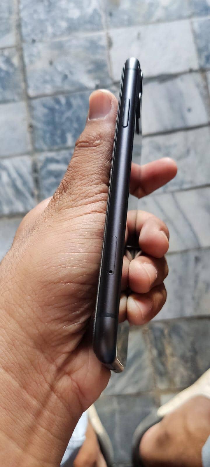 Apple iPhone 11 3