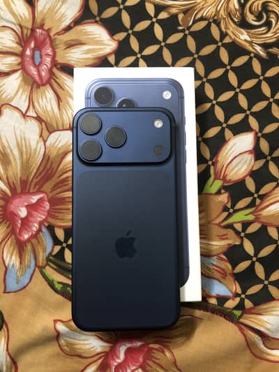 Iphone 17 promax e-sim 256gb LLA model| Urgent sale!!