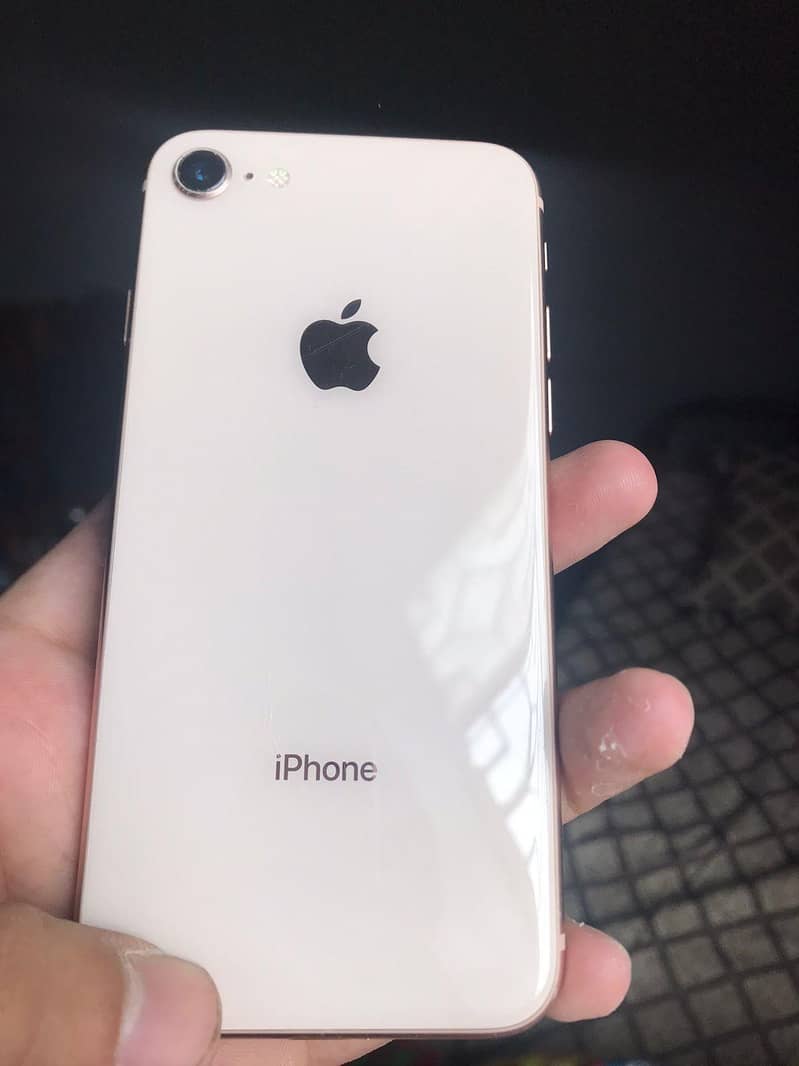 Apple iPhone 8 0
