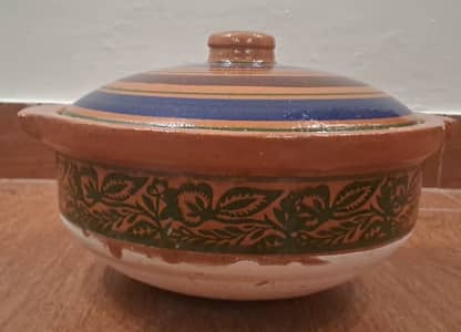 Clay Serving Pots (Mitti ke Bartan)