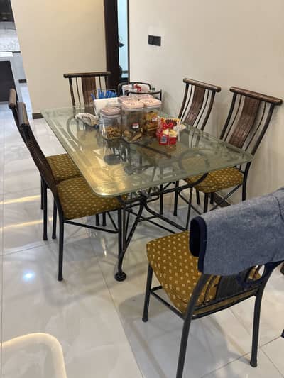 Used Dining Table 6 Seater