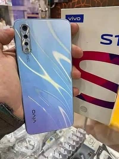 Vivo S1 Mobile 4=128 GB Memory