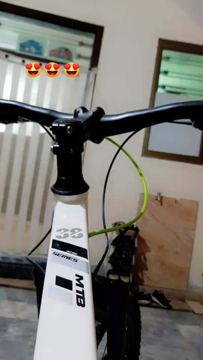 New condition  best quality cycle  front 3gear and 7back gears 26 inch