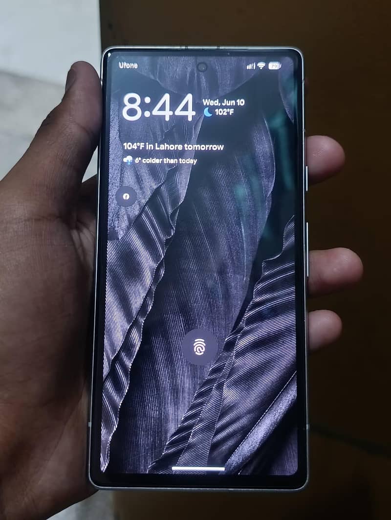 Google Pixel 7a 5