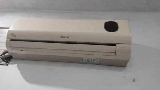 Non inverter AC original Gas urgent sale krna ha